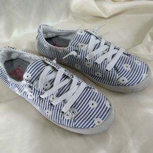 Jellypop womens sneaker size 8 with daisies